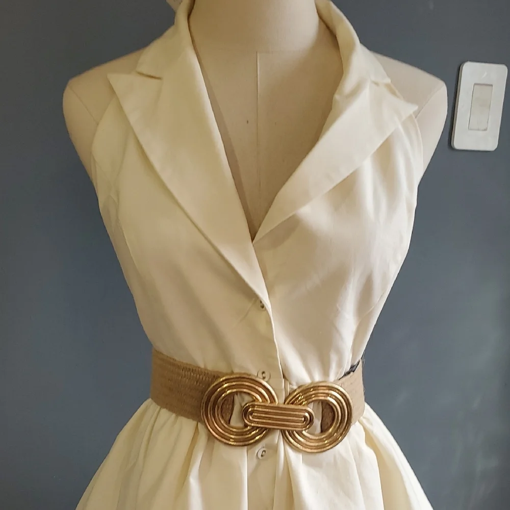 Main Strip Elegant Cream Dress Size M - Picture 3 of 13